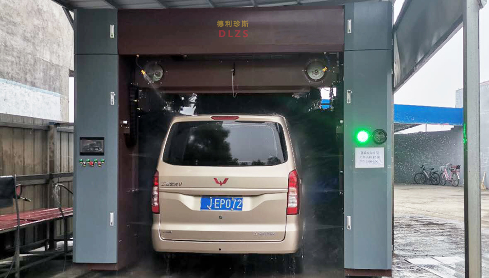 湖南省常德双兴加油站安装德利珍斯龙门洗车机